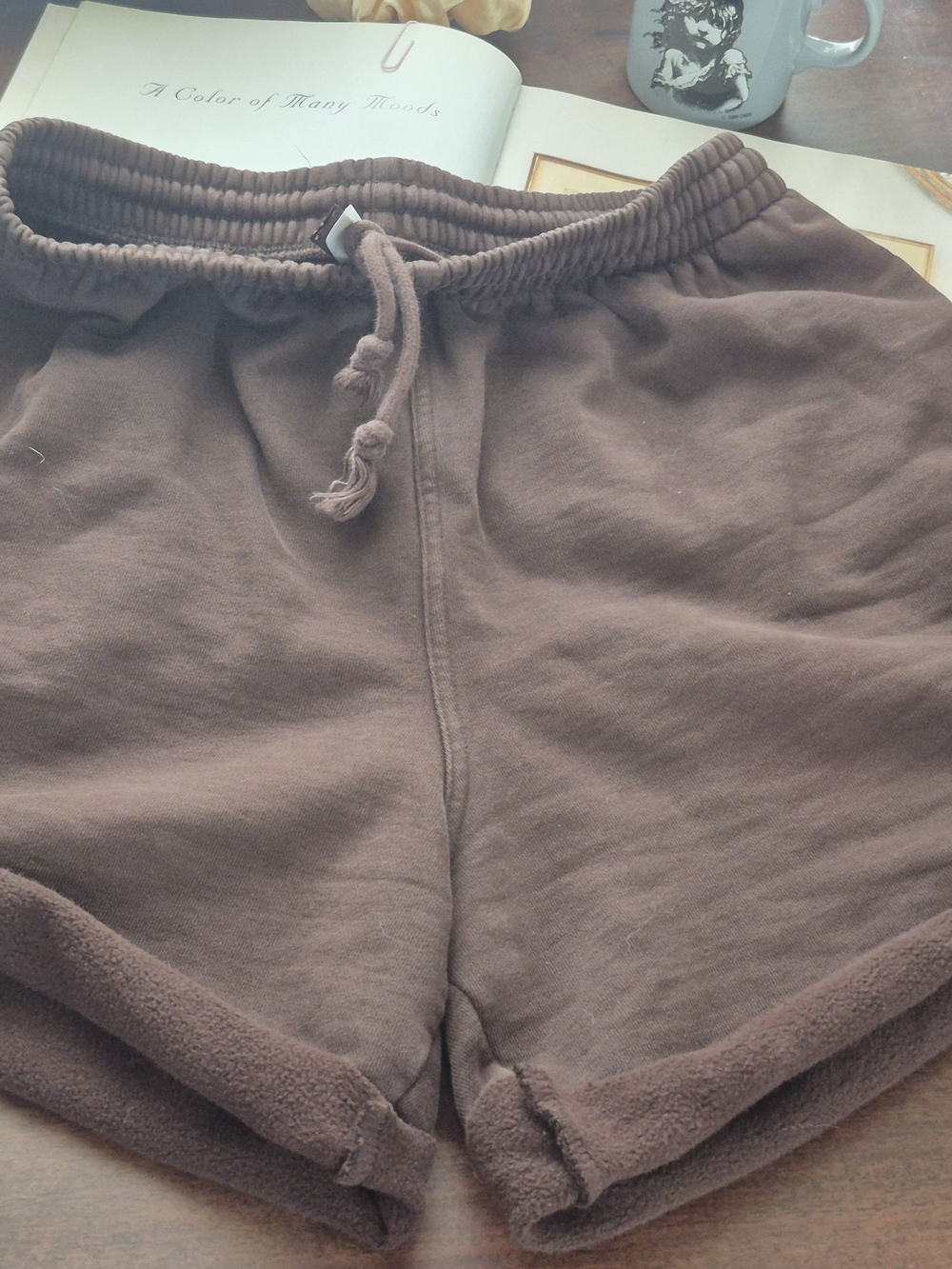 SKIMS Brown Fleece-Lined Athletic Shorts 🎀